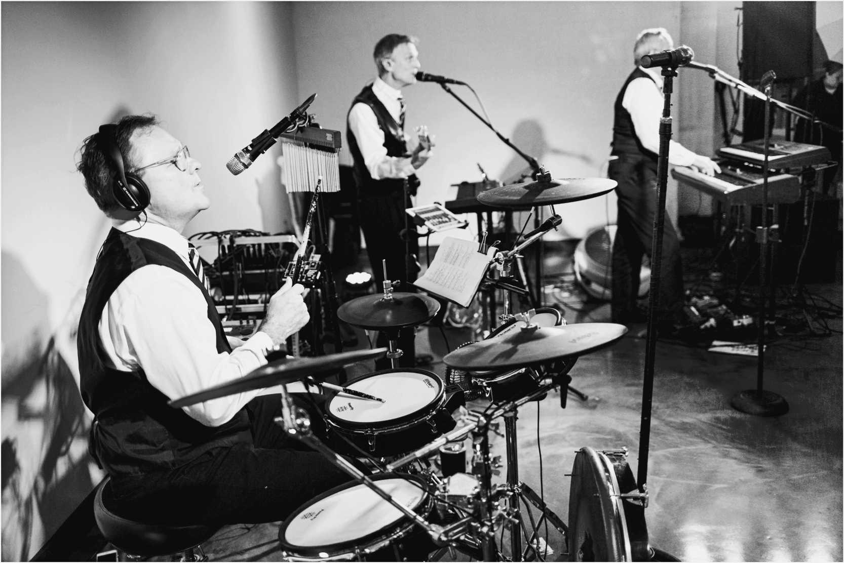 Gramercy Wedding Reception Details Kumundi Live Band Uniquely His Photography