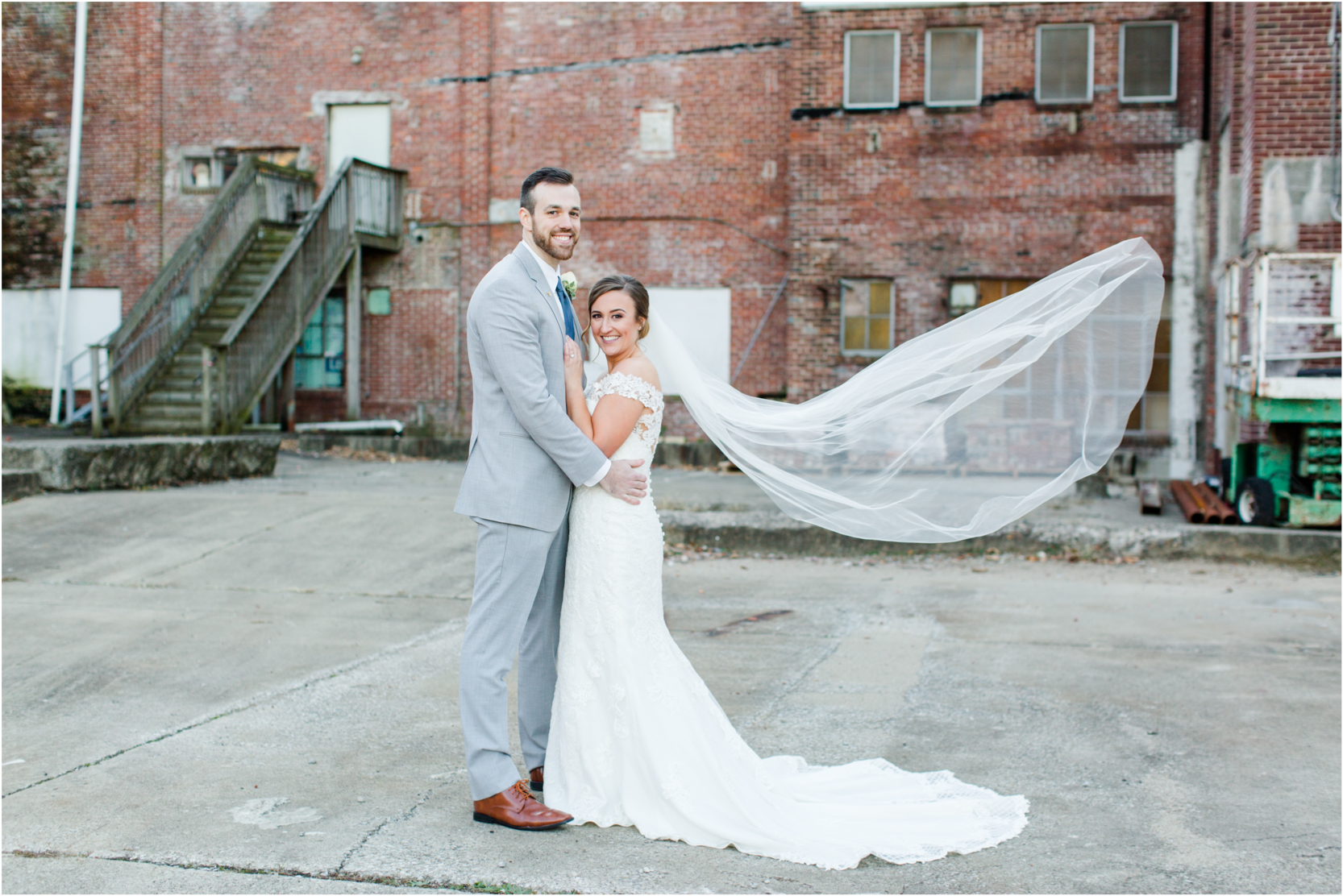 Mellwood Wedding Bride and Groom Portraits Uniquely His Photography