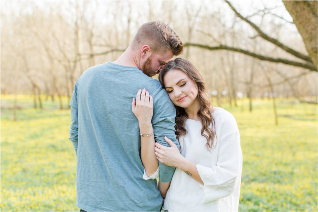 Spring Blooms Engagements Pictures in Cherokee Park